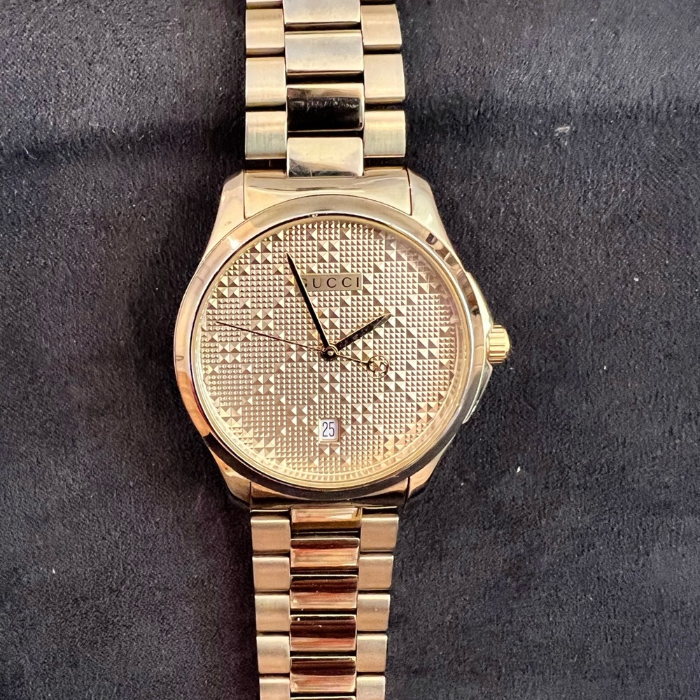 Gucci men, women, Unisex YA126461 G-Timeless Gold-Tone Stainless Steel Watch.